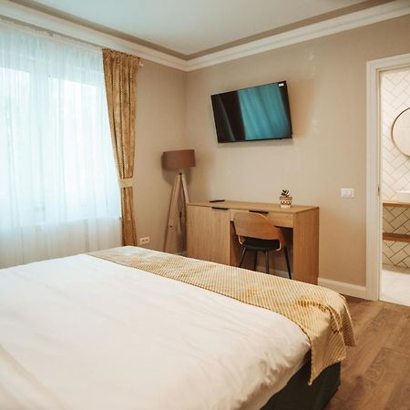 B59 Boutique Hotel Campulung Moldovenesc Exterior photo